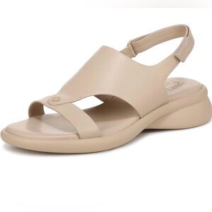 NWOT Naturalizer Women’s Comfort Lillian Sandals in Costal Tan, Size 8.5